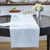 Hotel Runner, White