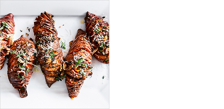 Hasselback Sweet Potatoes with Thyme, Pecans and Parmesan Hasselback Sweet Potatoes with Thyme, Pecans and Parmesan