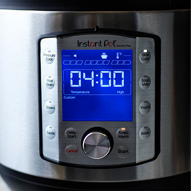What’s the difference between an Instant Pot and a Slow Cooker? What’s the difference between an Instant Pot and a Slow Cooker?