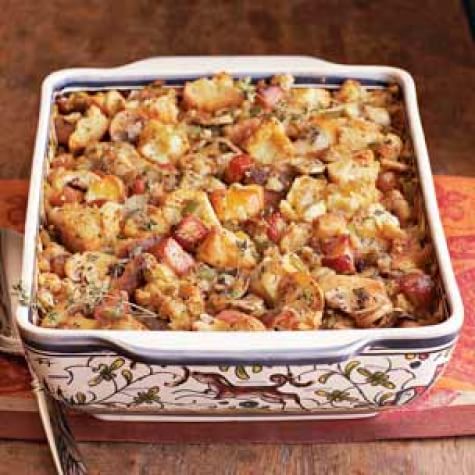 Smoky Bacon-Biscuit Dressing Smoky Bacon-Biscuit Dressing