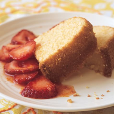 polenta tea cake with