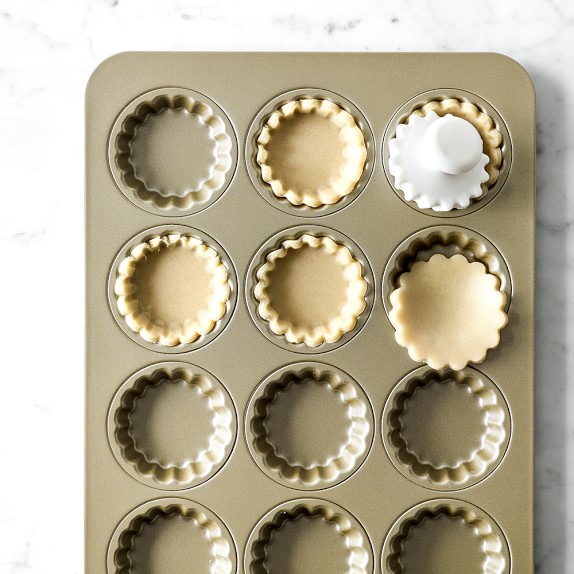 williams sonoma goldtouch nonstick mini tart baking set williams mini sheet pans