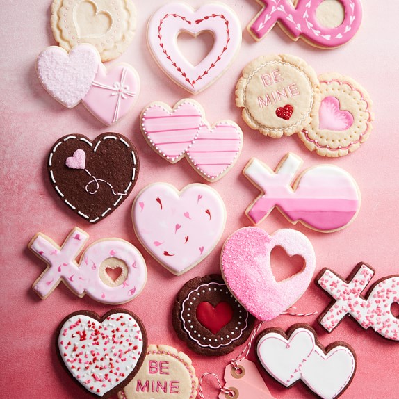 Williams Sonoma Valentine's Day Cookie Cutter Set on Ring 