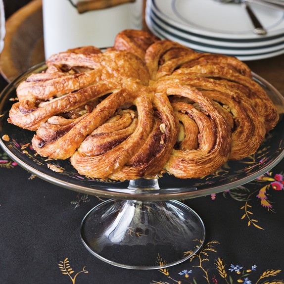 Cinnamon Roll Breakfast Wreath Williams Sonoma