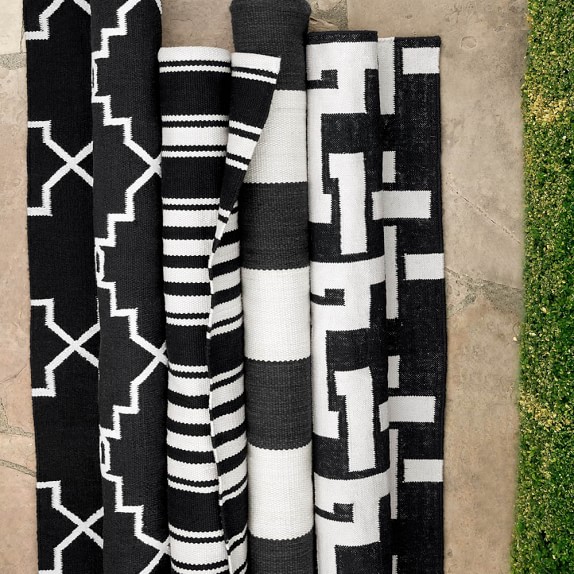 Patio Stripe Indoor/Outdoor Rug, Black Williams Sonoma