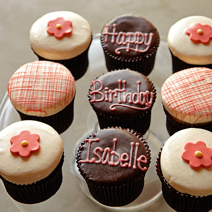 personalized birthday cupcakes for her set of 9 williams sonoma