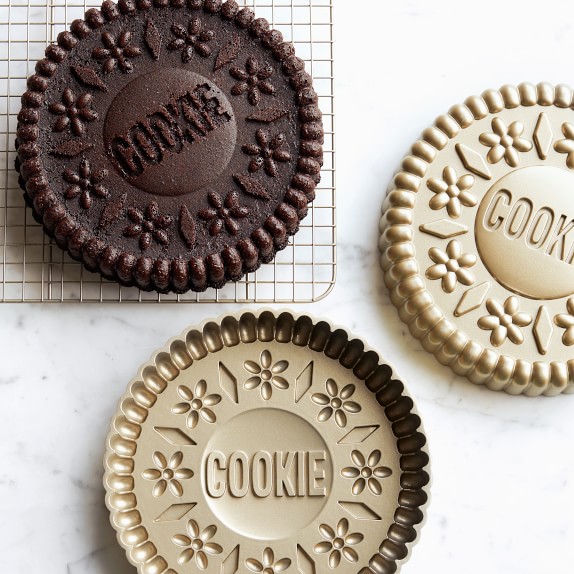 Williams Sonoma Nonstick Cookie Cake Pan, Set of 2 Williams Sonoma