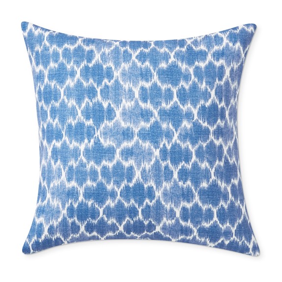 AERIN Outdoor Printed Medallion Ikat Pillow, 22X22, Dutch Blue