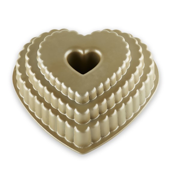 Nordic Ware Scallop Heart Bundt® Cake Pan