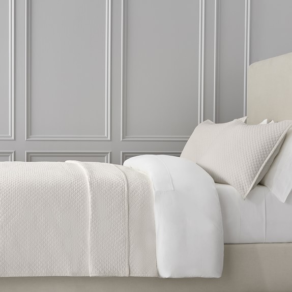 Mini Diamond Velvet Quilt, Queen, Ivory