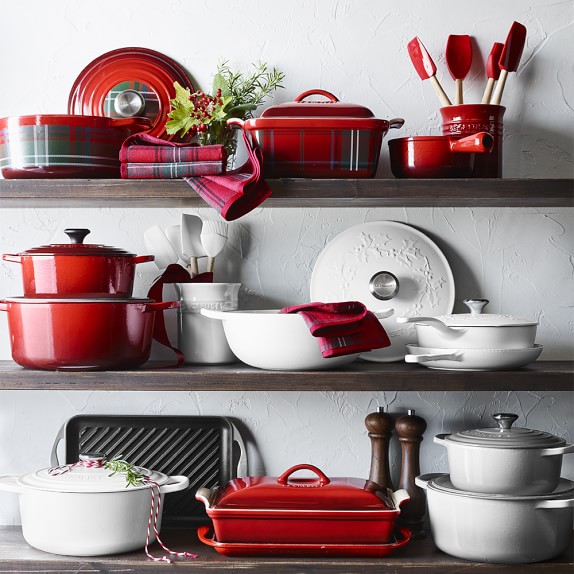 Le Creuset Signature Cast Iron Round Le Creuset Signature Cast Iron Round