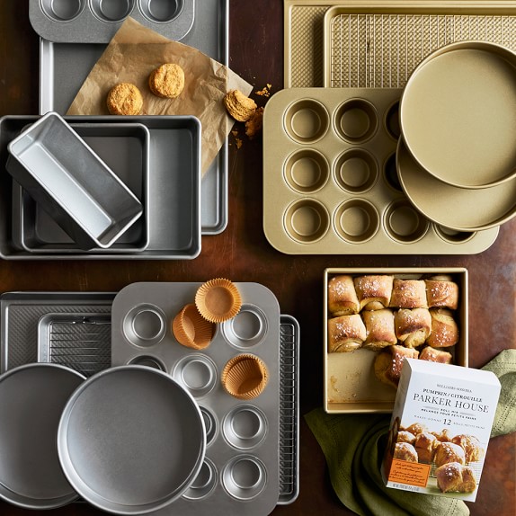 Williams Sonoma Goldtouch® Nonstick 6Piece Essentials Bakeware Set