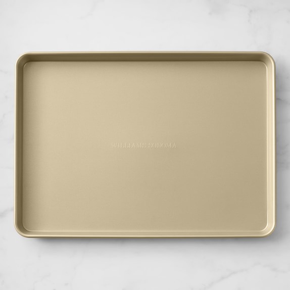 Williams Sonoma Goldtouch® Non-Corrugated Three-Quarter Sheet Pan