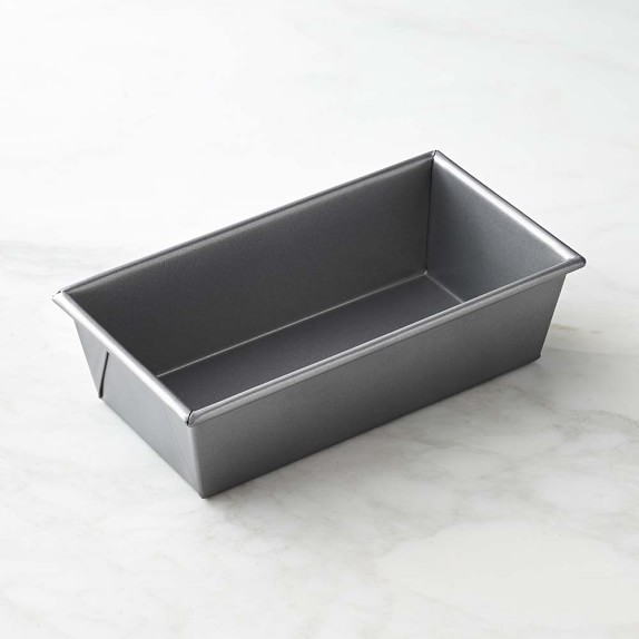 Calphalon Gourmet Loaf Pan, 1 1/2 Lb.