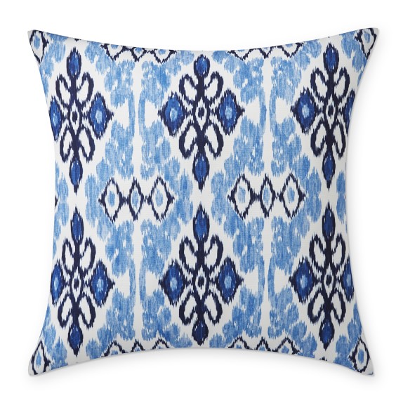 Outdoor Printed Atin Ikat Pillow, 22