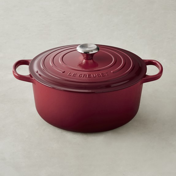 Le Creuset Signature Cast-Iron Round Oven, 7 1/4-Qt., Pomegranate
