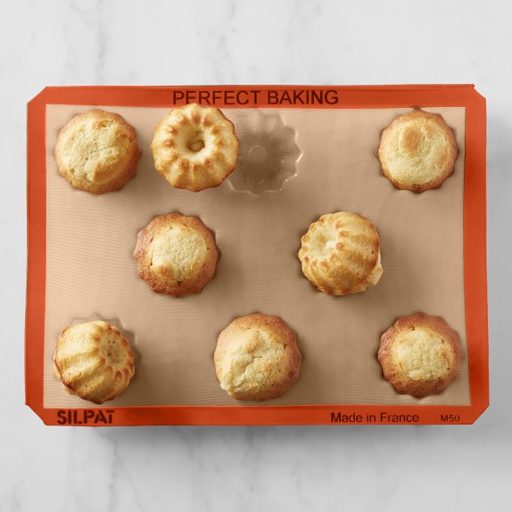 Silpat Silicone Mini Fluted Cake Pan, 8-Well